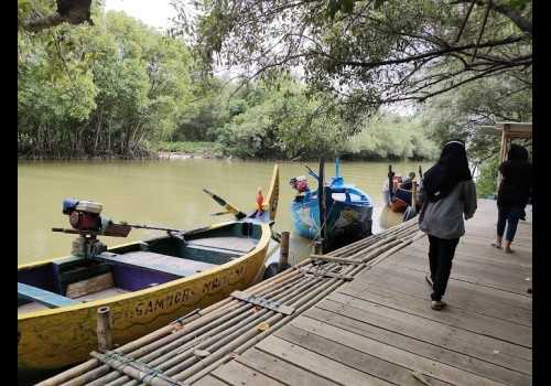 Pantai Glagah Wangi Istambul Demak, Wisata Eksotis di Pesisir Utara Jateng