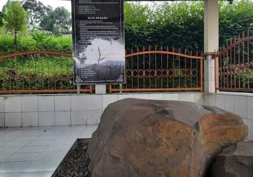 Pilihan Wisata Edukatif, Menyelami Sejarah Lokal di Prasasti Plumpungan Salatiga