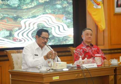 Nana Sudjana Gandeng PMSTI Guna Atasi Kemiskinan di Jateng