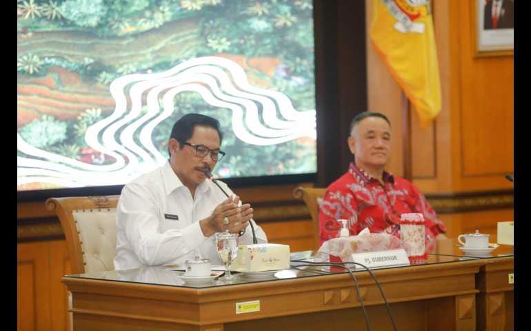 Nana Sudjana Gandeng PMSTI Guna Atasi Kemiskinan di Jateng