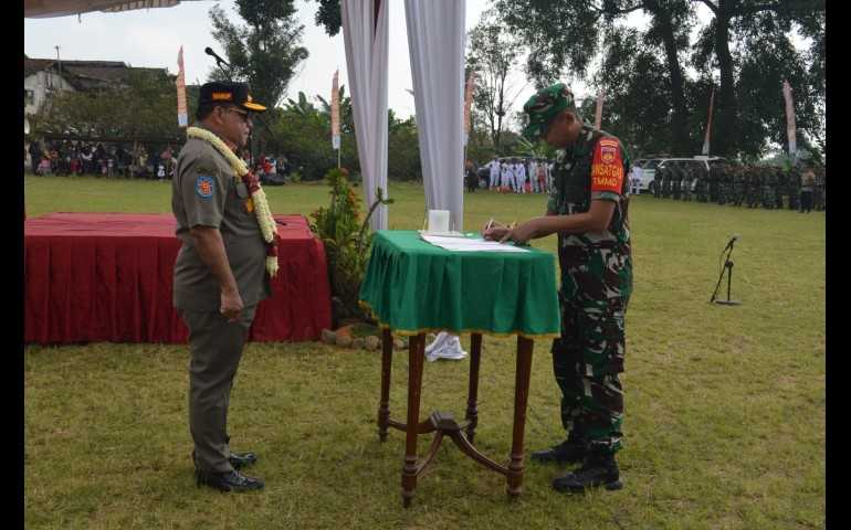 Wakil Bupati dan Dandim Kendal Buka TMMD Sengkuyung di Desa Tamanrejo