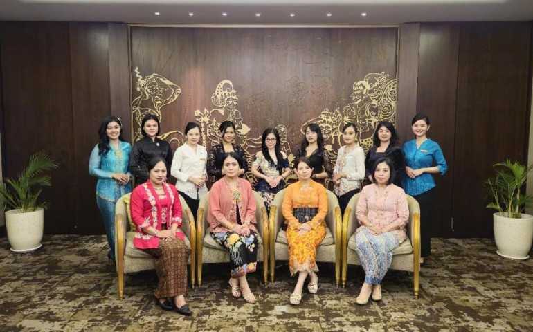 Hotel Ciputra Semarang turut memeriahkan Hari Kebaya Nasional