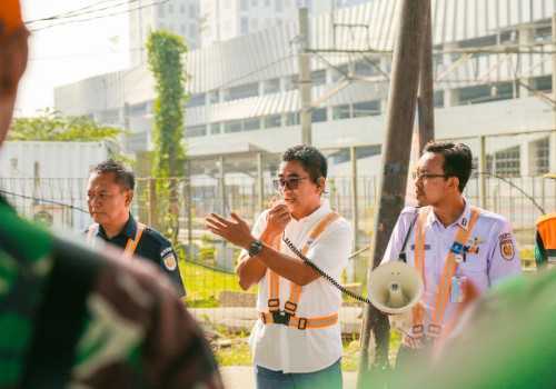KAI Daop 1 Jakarta Dukung Langkah BTP Kelas 1 Jakarta Tutup JPL 95 di Perlintasan Cisauk