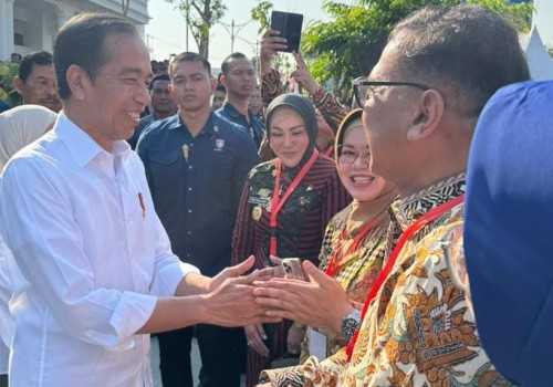 Resmikan Pasar Jongke Surakarta, Kajati Jateng Ponco Hartanto Apresiasi Langkah Presiden Jokowi Tingkatkan Kesejahteraan Masyarakat