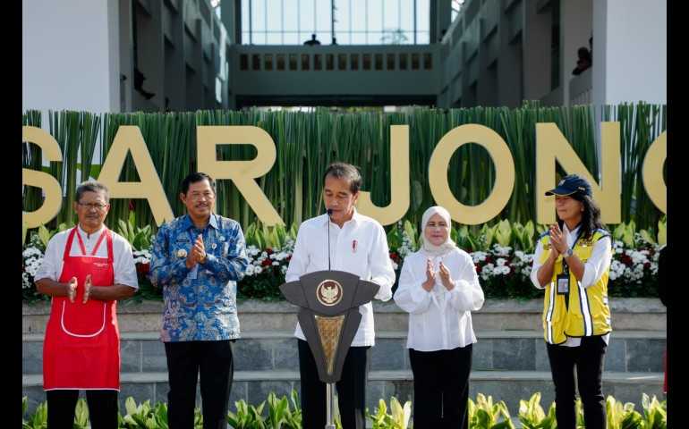 Presiden dan Pj Gubernur Jateng Resmikan Pasar Jongke Surakarta, Minta Dijaga Kebersihannya