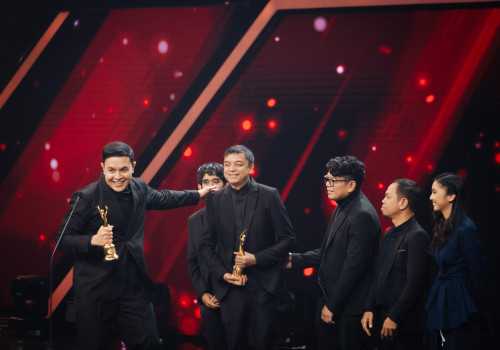 Tulus Menyabet 7 Piala AMI Sekaligus