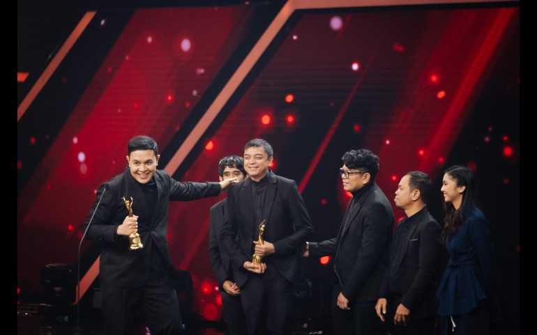 Tulus Menyabet 7 Piala AMI Sekaligus