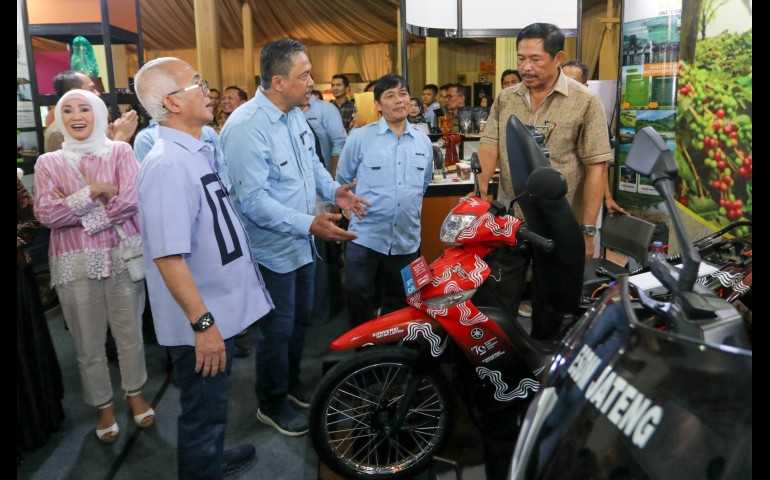Dimeriahkan 230 Stan, Nana Sudjana Buka Jateng Fair 2024