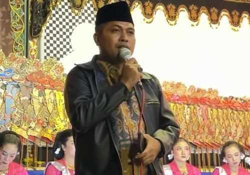 Jawab Kerinduan Masyarakat, Wakil Ketua DPRD Jateng Ferry Wawan Cahyono Hidupkan Kembali Wayang Kulit di Banjarnegara