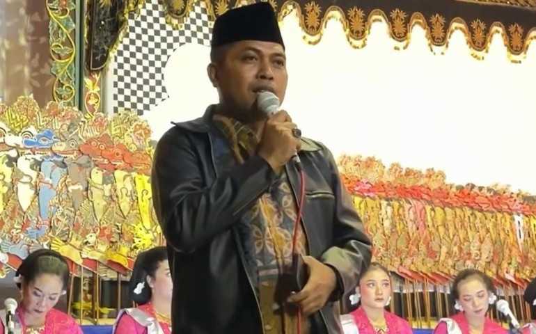 Jawab Kerinduan Masyarakat, Wakil Ketua DPRD Jateng Ferry Wawan Cahyono Hidupkan Kembali Wayang Kulit di Banjarnegara