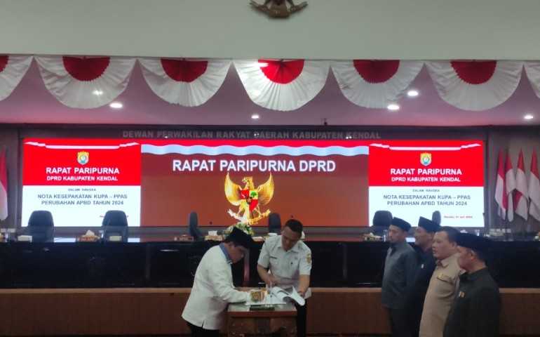 Perubahan APBD Kendal Tahun 2024 Disepakati dalam Rapat Paripurna DPRD