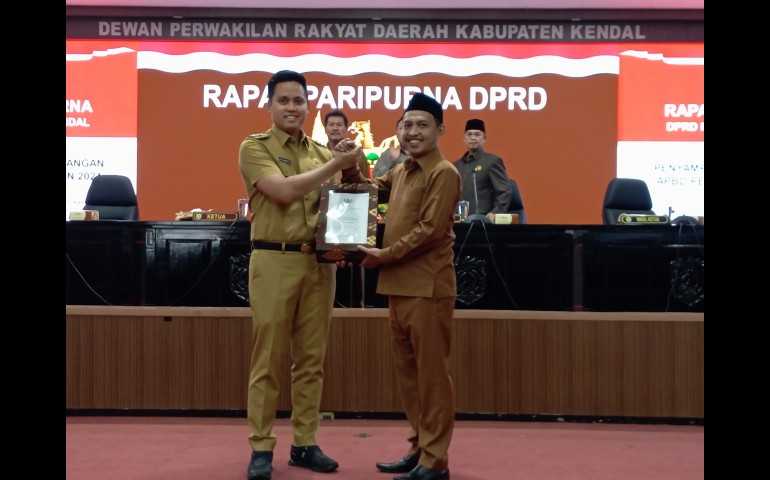 DPRD Kendal Tuntaskan Rapat Paripurna dengan Persetujuan Nota Keuangan APBD Perubahan 2024