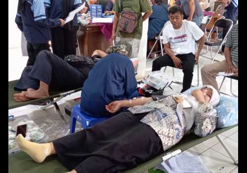 Desa Tanjungsari Kendal Kibarkan Semangat Kebangsaan dengan Acara Donor Darah dan Lomba Agustusan