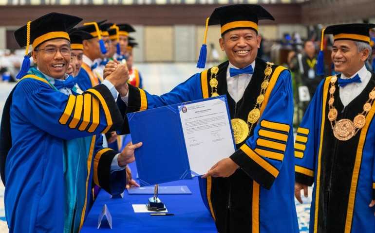 Kemegahan PMB UNDIP 2024, Rektor Prof Suharnomo Luncurkan Tahun Akademik dengan Sambutan Penuh Inspirasi