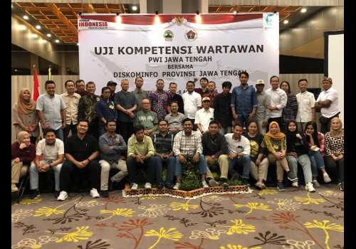 Sihono Apresiasi Hasil UKW PWI-Diskominfo Jateng, Ingin Idealiasme Wartawan Tak Rontok