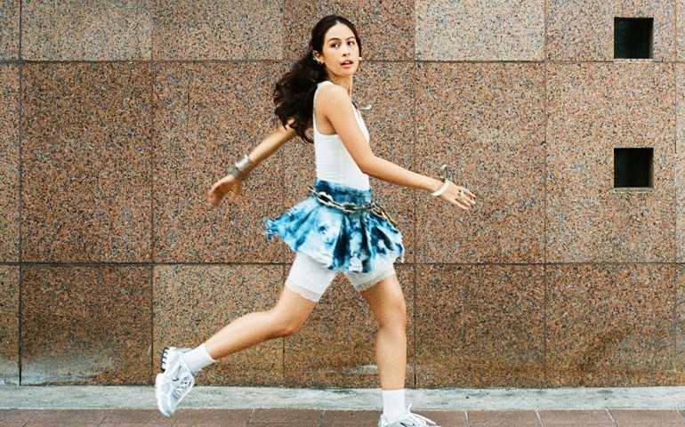 Maudy Ayunda Mengenang "Hari Itu" dalam Rilis Album Terbarunya