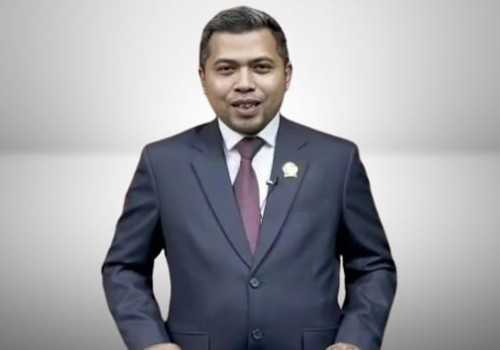 Pelantikan Angota DPRD Kebumen, Ferry Wawan Cahyono Serukan Integritas dan Komitmen Tinggi!
