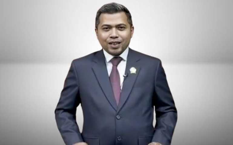 Pelantikan Angota DPRD Kebumen, Ferry Wawan Cahyono Serukan Integritas dan Komitmen Tinggi!