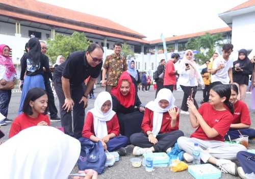 Uji Coba Makan Siang Bergizi, Pemkot Semarang Berdayakan Hasil Urban Farming