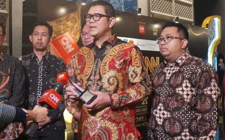 Inovasi Layanan Eazy Passport Antar Kantor Imigrasi Semarang Raih Penghargaan Bergengsi CNN Indonesia Awards 2024