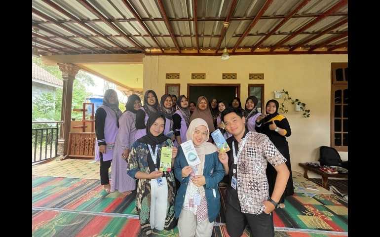 Dorong Pemanfaatan Limbah, Mahasiswa KKN Tim II UNDIP Adakan Pelatihan Pembuatan POC dari Limbah Tahu untuk Ibu-Ibu PKK