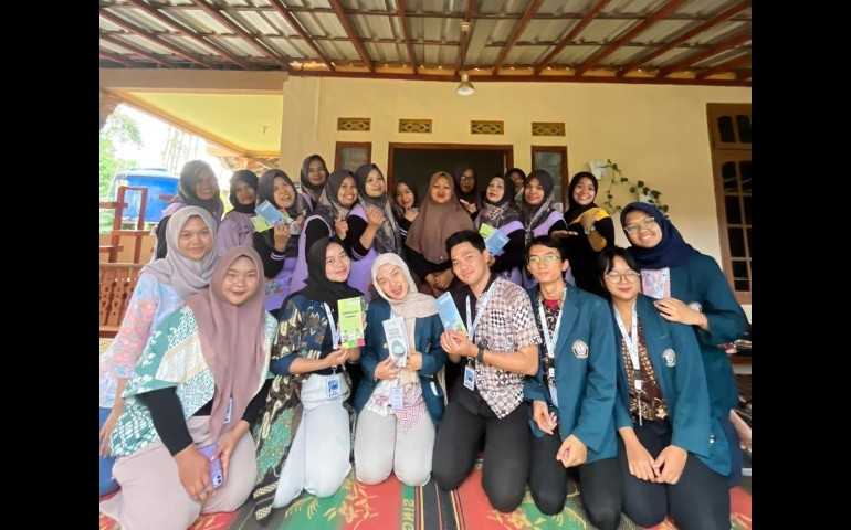 Menggugah Kesadaran Lingkungan, Mahasiswa KKN UNDIP Bangun Desa Sidomulyo Magelang Lebih Bersih melalui Pembinaan 3R (Reduce, Reuse, Recycle)