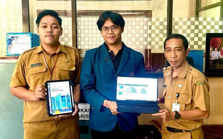 Mahasiswa KKN Undip Dampingi Kelurahan Banyuanyar Surakarta dalam Pengelolaan Data Melalui Dashboard dan Buku Panduan Pivot Table