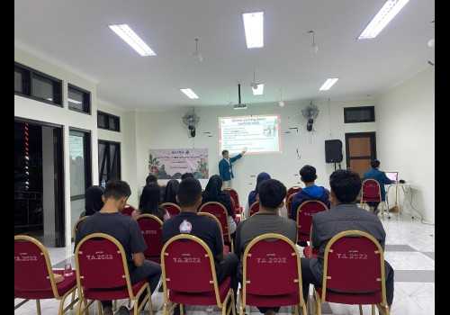 Pentingnya Kontrak pada Dunia Kerja, Mahasiswa KKN Undip Gelar Kegiatan “Mari Pahami!” kepada Remaja Karang Taruna Banyuanyar Surakarta