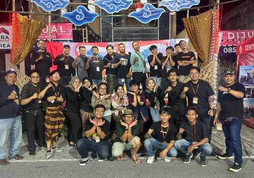 Kolaborasi Mahasiswa KKN Undip dan Kelurahan Banyuanyar Surakarta Angkat Potensi Lokal melalui Bazar UMKM SEMARAK BanyuanyarFest
