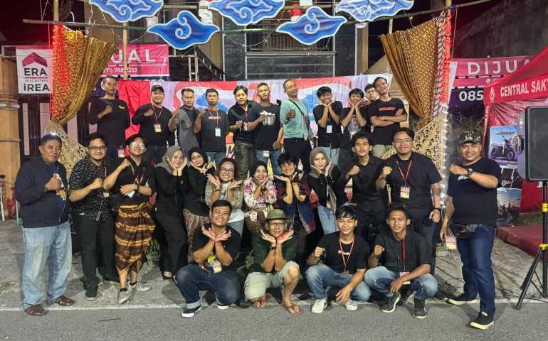 Kolaborasi Mahasiswa KKN Undip dan Kelurahan Banyuanyar Surakarta Angkat Potensi Lokal melalui Bazar UMKM SEMARAK BanyuanyarFest