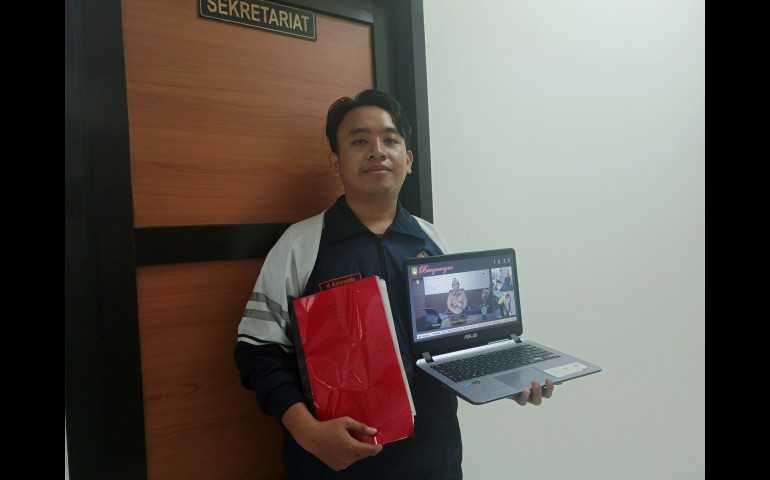 Mahasiswa KKN Undip Gelar Program Edukasi PHBS melalui Digital Signage di Kantor Kelurahan Banyuanyar Surakarta