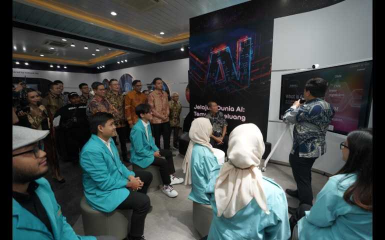 Resmikan AI Experience Center Pertama di Indonesia, Indosat Ooredoo Hutchison Dorong Pertumbuhan Teknologi Nasional
