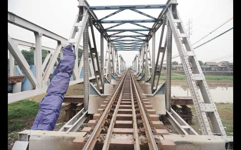 Perbaikan Jembatan KA Madukoro Semarang, Akses Jalan Ditutup Sementara