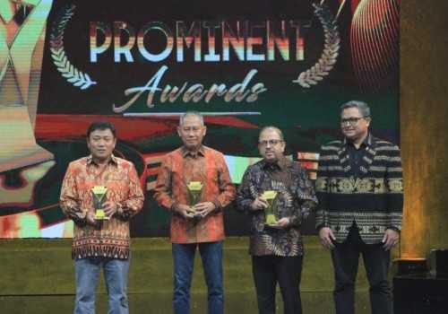 Bank Jateng Raih Penghargaan di Prominent Awards 2024: Komitmen Kuat dalam Mendukung UMKM