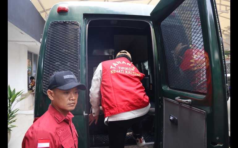 Perkara Korupsi Pemkab Kotawaringin Barat, Mantan Bupati Kotawaringin Barat Dipindahkan ke Rutan Palangkaraya
