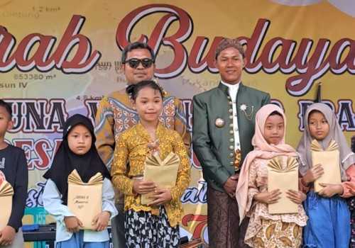 Waket DPRD Jateng Ferry Wawan Cahyono Pimpin Kirab Budaya Sigeblog, Merawat Warisan Leluhur di Tengah Modernisasi
