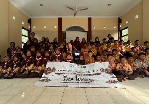 Mahasiswa KKN Undip Gelar Edukasi Peningkatan Kesadaran Sejarah dan Nasionalisme di SDN Wonorejo 2 Sragen