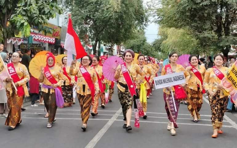 Bunda Milenial Kota Semarang Meriahkan Parade Budaya “1st Yogyakarta International Dance Carnaval”