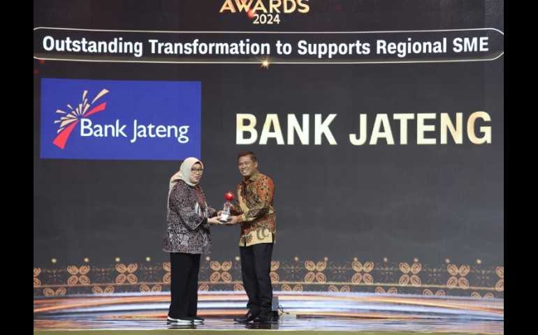 Bank Jateng Borong Dua Penghargaan Bergengsi CNN Indonesia Awards, Bukti Konsistensi Dukunh UMKM dan CSR