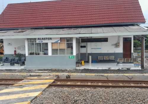 Perjalanan Lebih Efisien, KA Banyubiru Buka Akses Penumpang di Stasiun Alastua