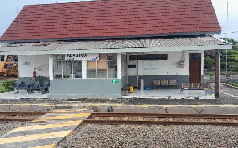 Perjalanan Lebih Efisien, KA Banyubiru Buka Akses Penumpang di Stasiun Alastua