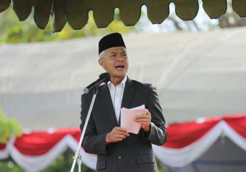 Peringati Hari Santri Nasional, Ganjar Samapikan 3 Hal Kepada Santri