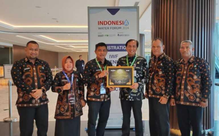 Perumda Tirta Baribis Brebes Raih Dua Penghargaan dari Perpamsi
