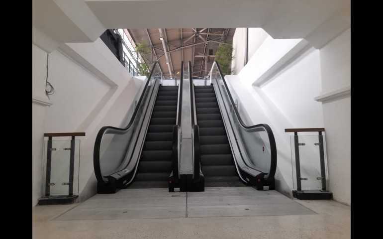 Layanan Pelanggan Lebih Nyaman, Eskalator Stasiun Pasar Senen Resmi Beroperasi