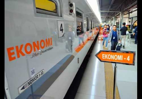 Semakin Nyaman, KA Menoreh Kini Beroperasi Gunakan Rangkaian New Generation Versi Modifikasi