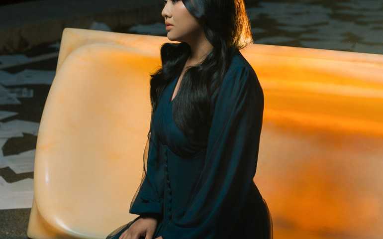 Clara Riva Kembali dengan Single Terbaru ‘Coba Waras’, Kisah Perjuangan Melawan Trauma Kehilangan