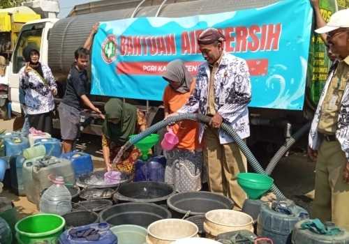 PGRI Kabupaten Jepara Salurkan Bantuan Air Bersih ke Desa Terdampak Kekeringan