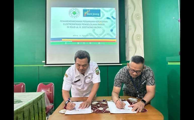 Lanjutkan Inovasi, RSUD dr. R. Soetijono Lakukan Penandatanganan Kerjasama Pengelolaan Elektonifikasi Parkir dengan Bank Jateng