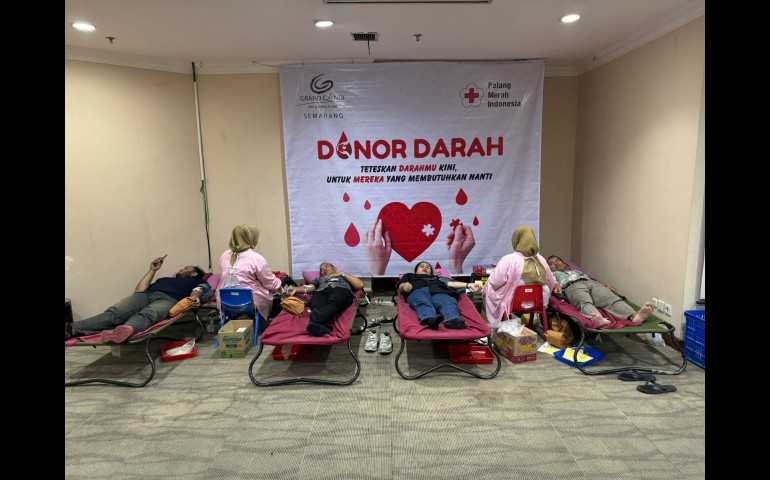 Keren ! Grand Candi Hotel Semarang Rayakan Hari PMI dengan Kegiatan Donor Darah