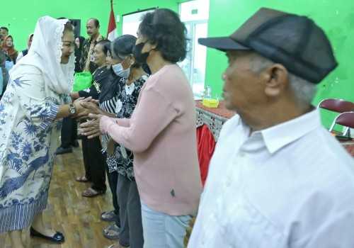 Salurkan BLT DBHCHT, Walikota Semarang Harap Bisa Tingkatkan Kesejahteraan